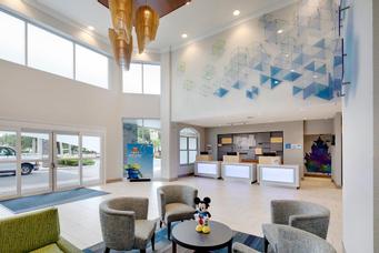 Holiday Inn Express & Suites S Lake Buena Vista | Kissimmee, FL, 34746 | hotel lobby