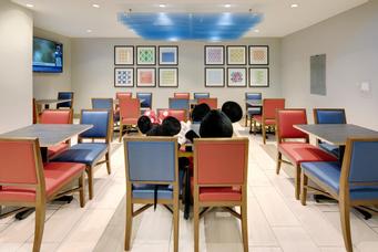 Holiday Inn Express & Suites S Lake Buena Vista | Kissimmee, FL, 34746 | breakfast room