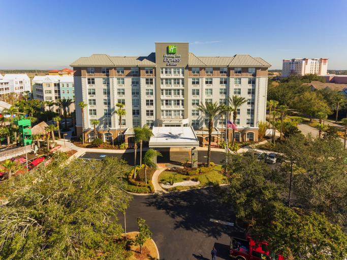 Holiday Inn Express & Suites S Lake Buena Vista | Kissimmee, FL, 34746 | Disney® Good Neighbor Hotel