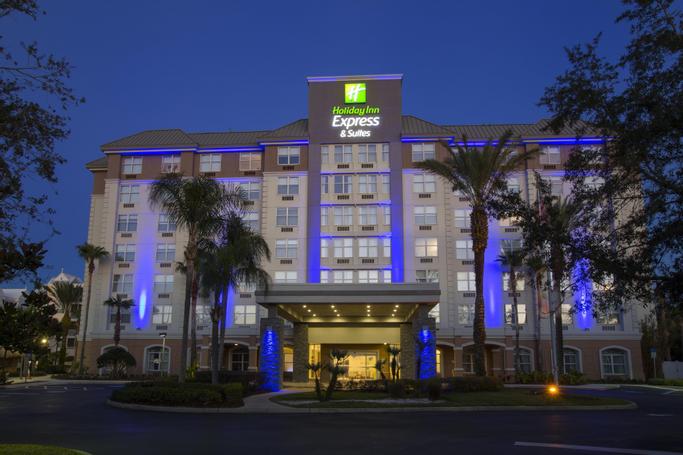 Holiday Inn Express & Suites S Lake Buena Vista | Kissimmee, FL, 34746 | Disney® Good Neighbor Hotel