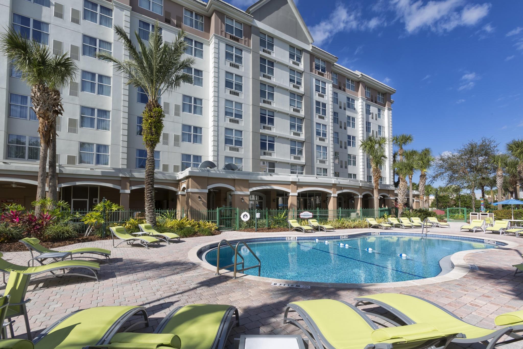 Hotel in Kissimmee, Orlando | Holiday Inn Express & Suites