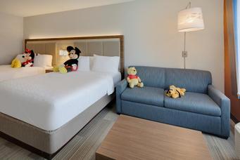 Holiday Inn Express & Suites S Lake Buena Vista | Kissimmee, FL, 34746 | family-friendly rooms